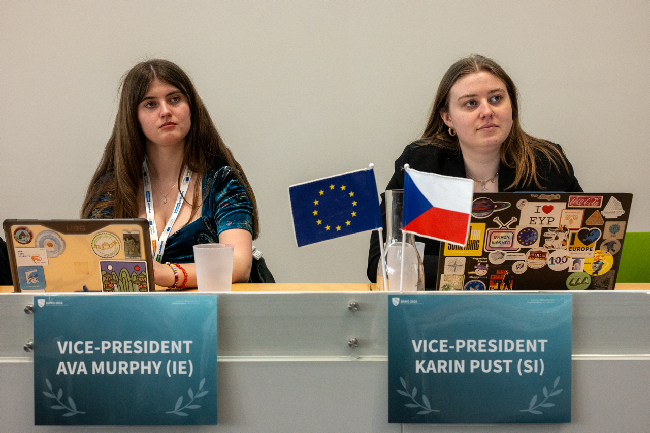 GA (19) ve velké velikosti